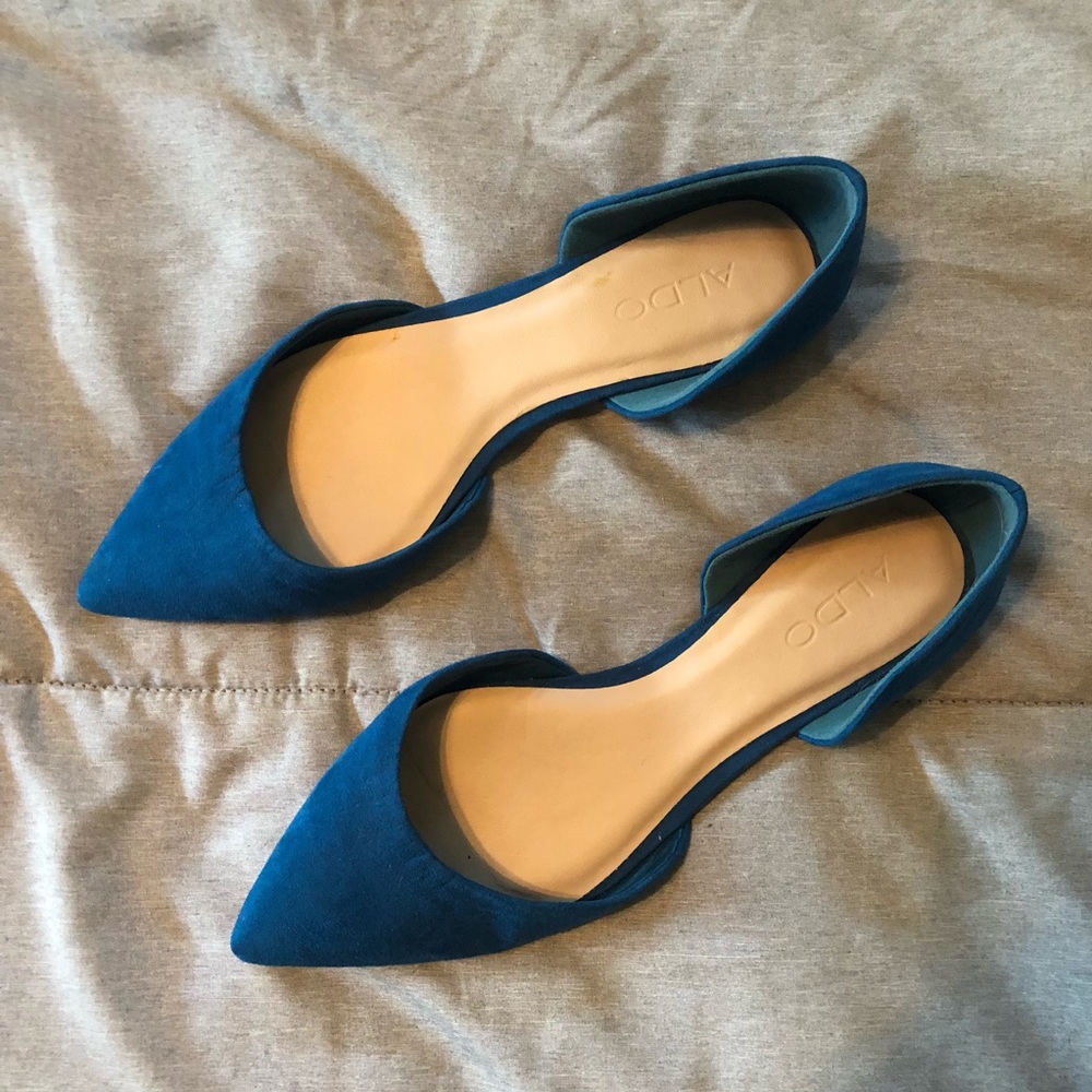 NWOT ALDO SZ9 Teal d’orsay point toe flats with gold band